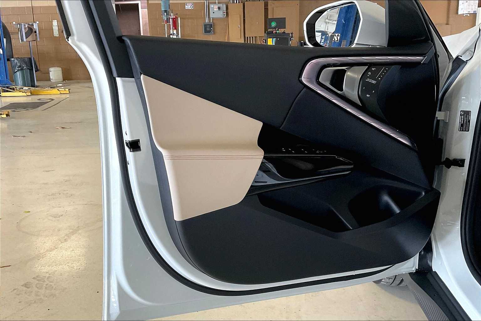 2026 BMW X3 30 xDrive Image 16 of 19