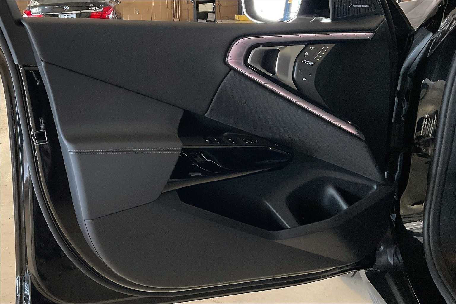 2026 BMW X3 30 xDrive Image 15 of 19