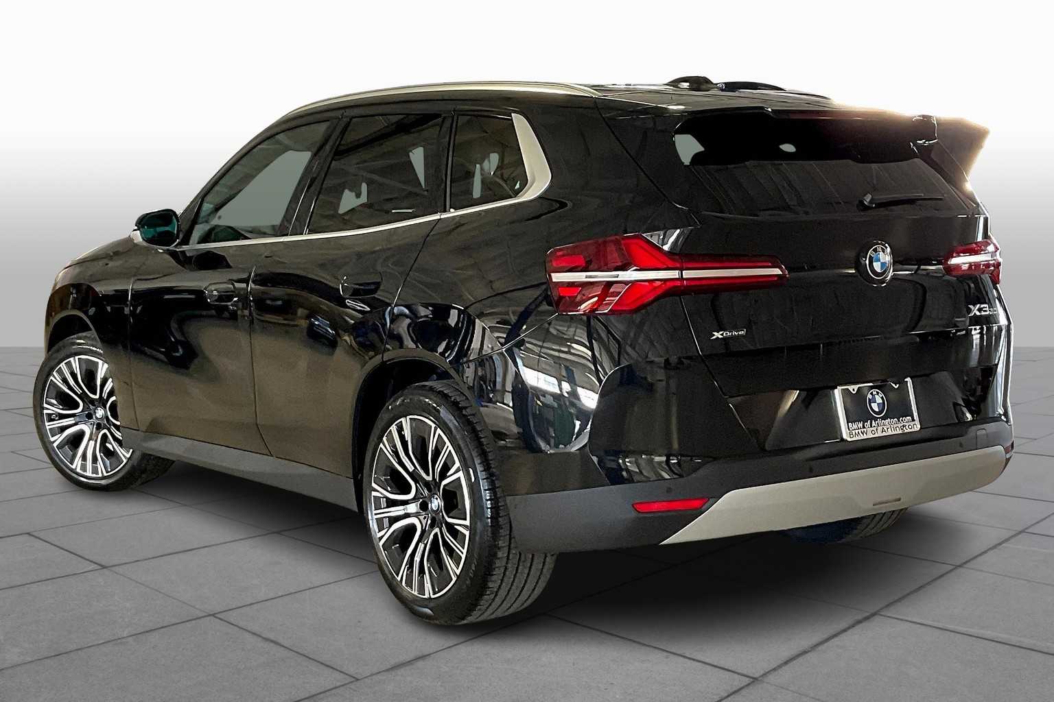 2026 BMW X3 30 xDrive Image 5 of 19