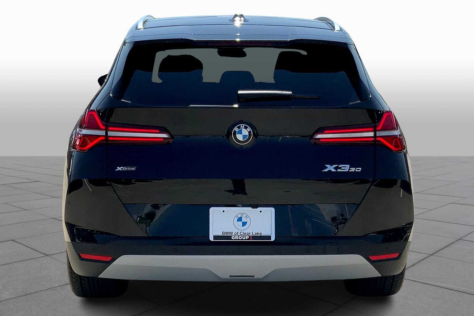 2026 BMW X3 30 xDrive Image 4 of 19