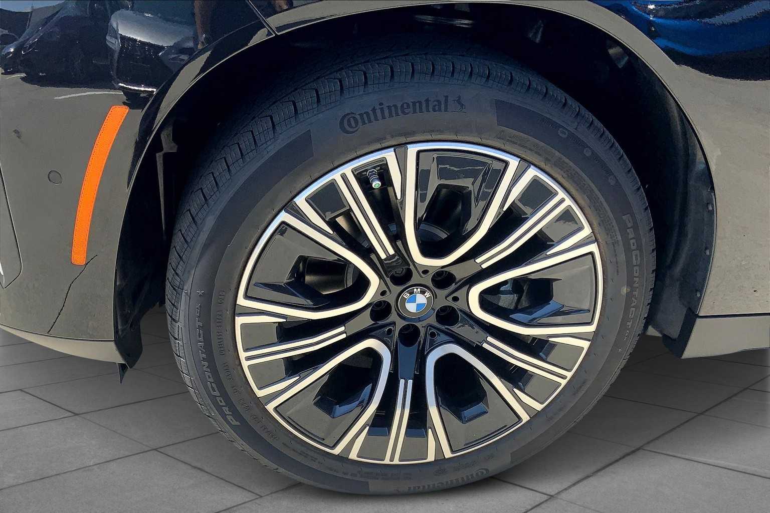 2026 BMW X3 30 xDrive Image 8 of 19