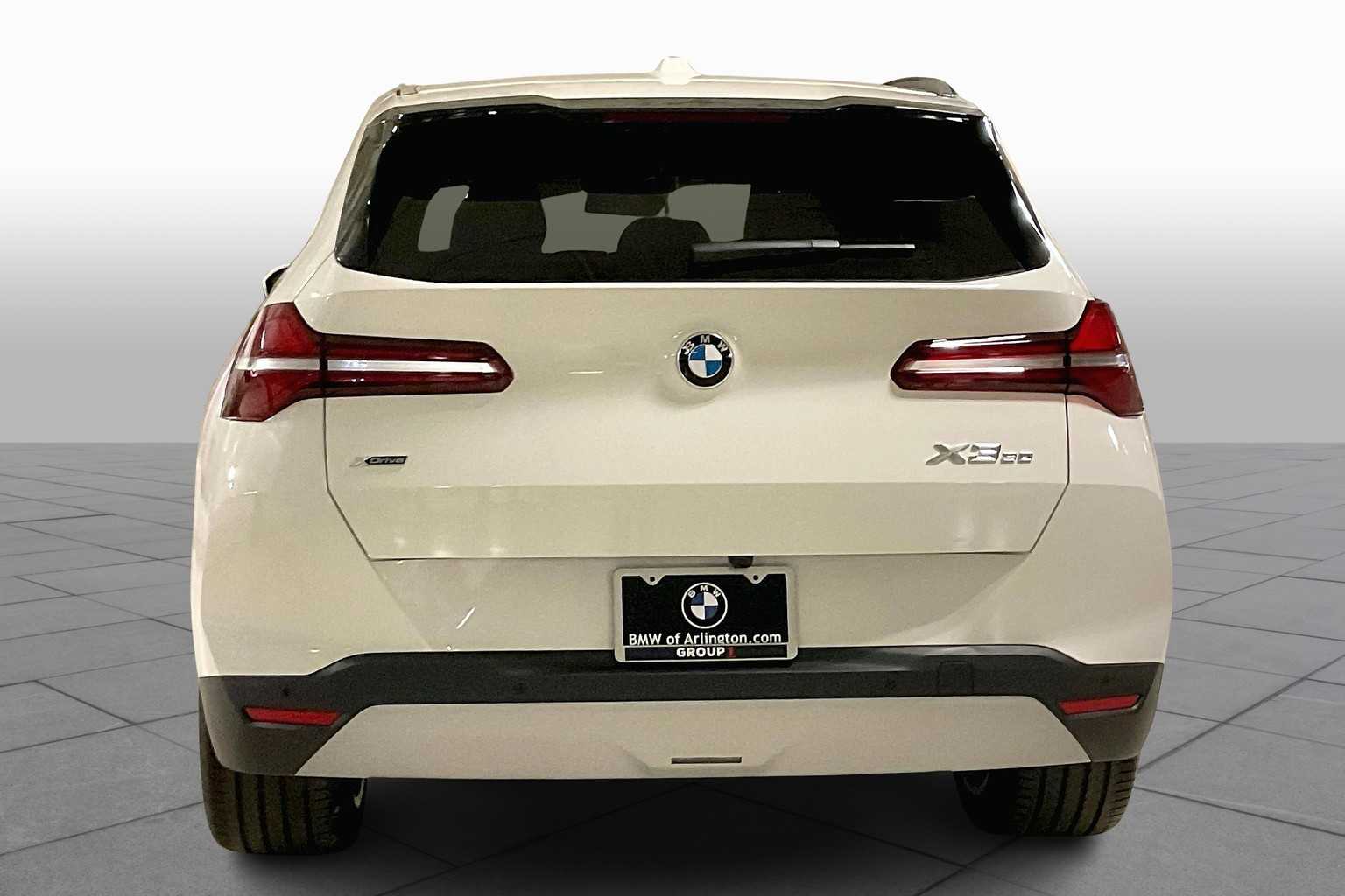 2026 BMW X3 30 xDrive Image 4 of 19