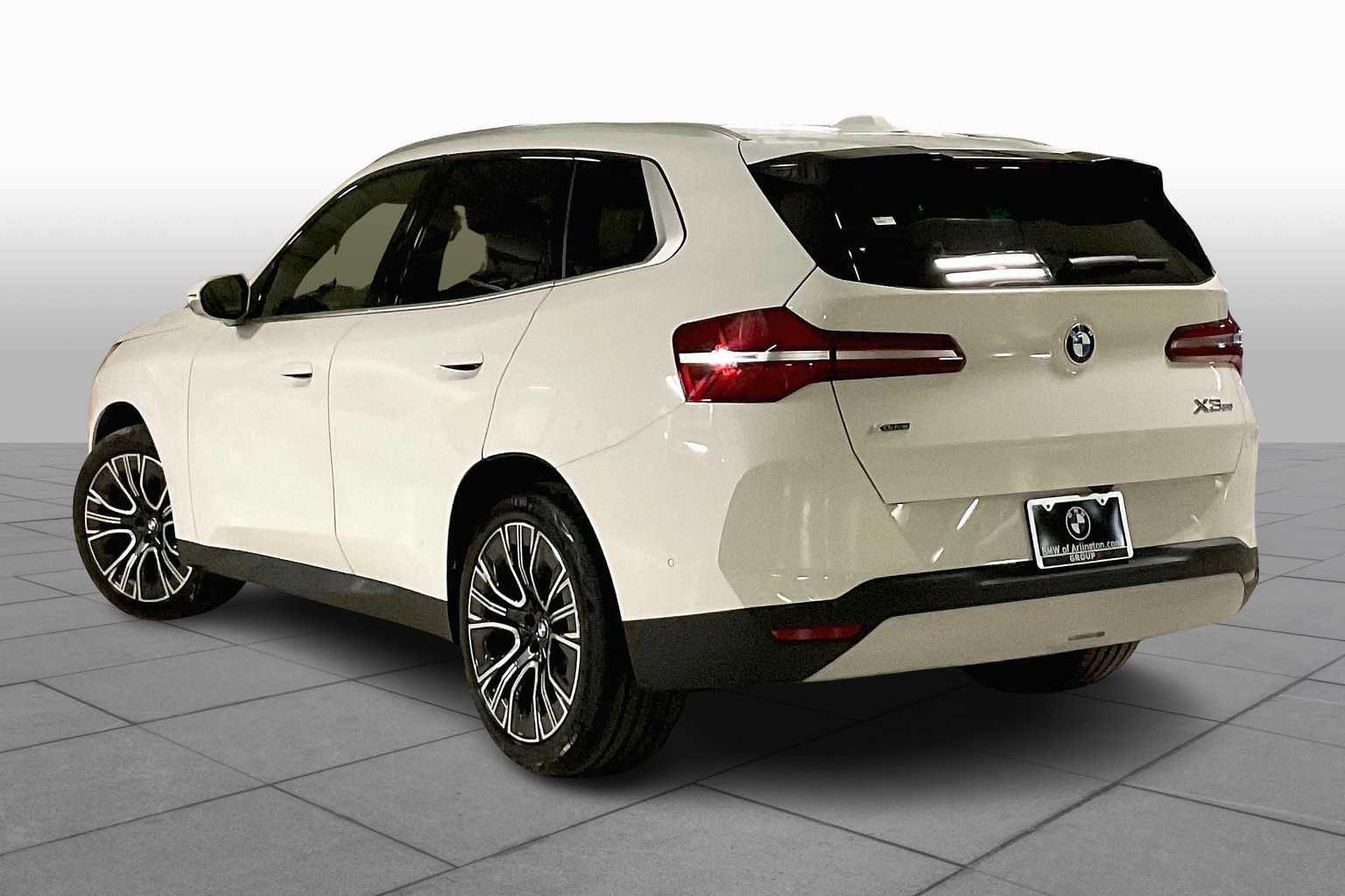 2026 BMW X3 30 xDrive Image 5 of 19