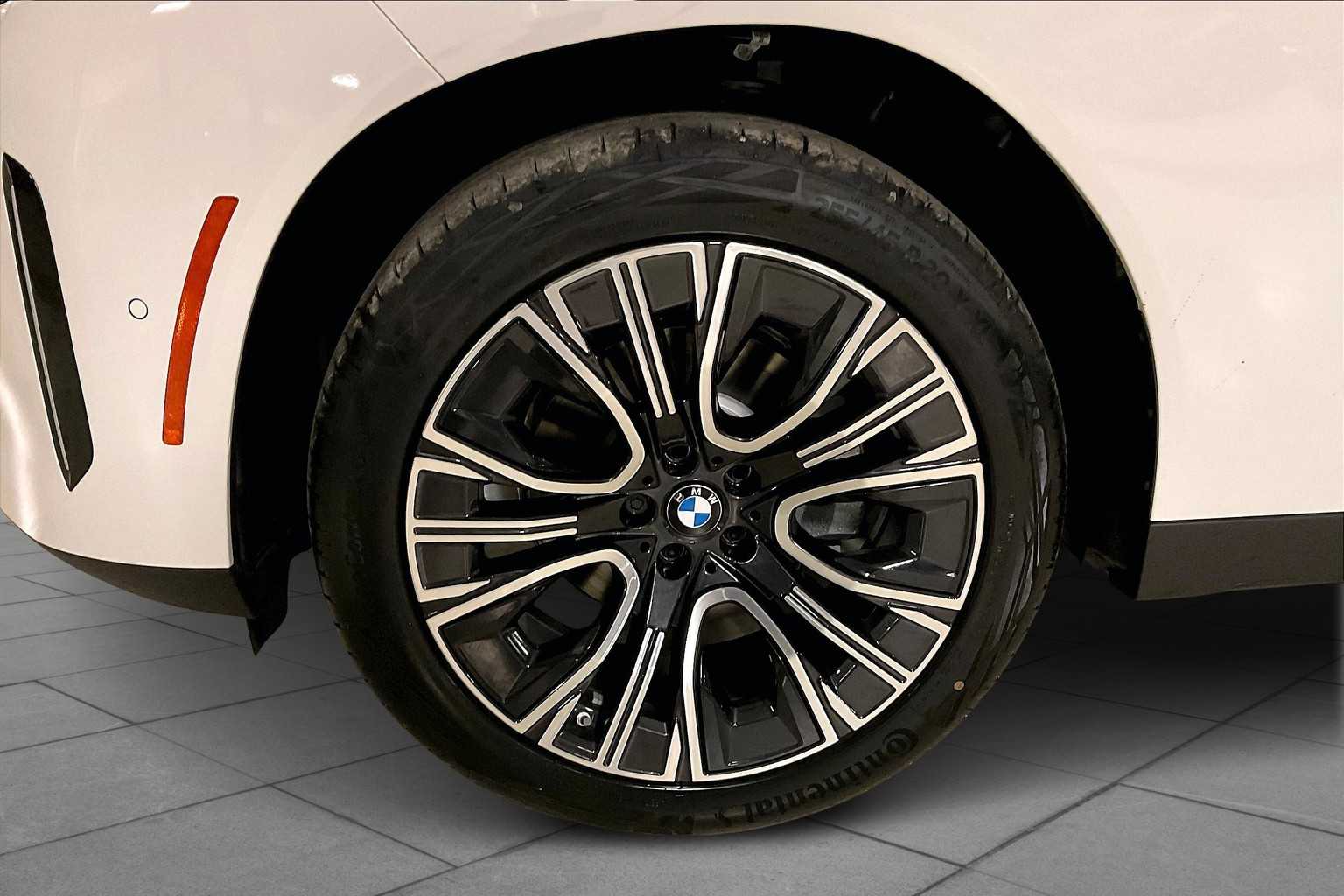 2026 BMW X3 30 xDrive Image 8 of 19