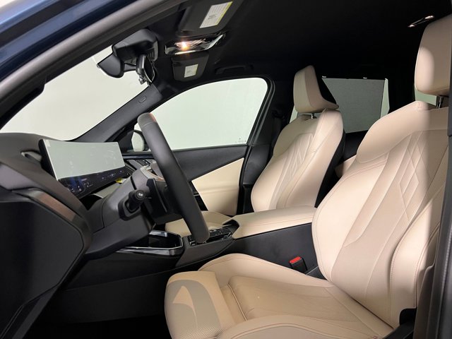 2026 BMW X3 30 xDrive Image 14 of 33