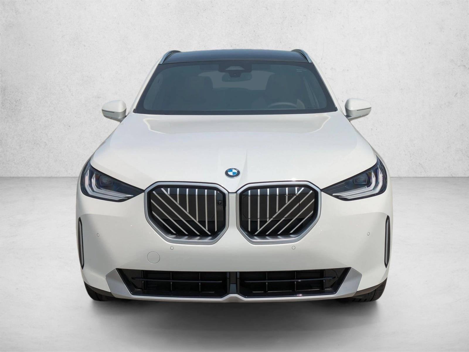 2026 BMW X3 30 xDrive Image 2 of 18