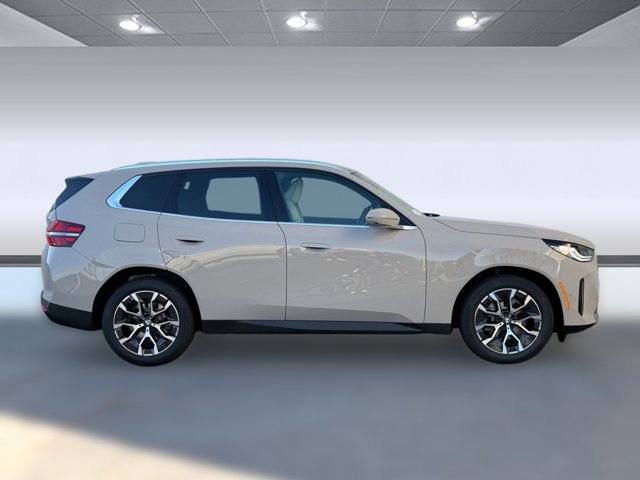 2026 BMW X3 30 xDrive Image 4 of 28