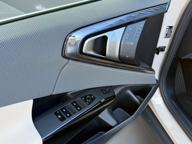 2026 BMW X3 30 xDrive Image 20 of 28