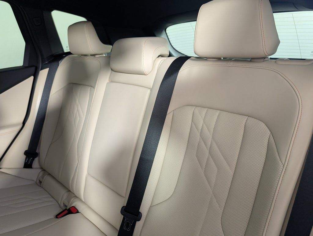 2026 BMW X3 30 xDrive Image 15 of 58