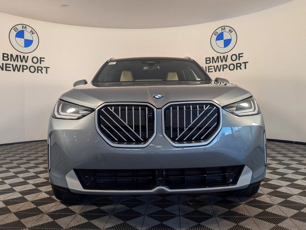 2026 BMW X3 30 xDrive Image 2 of 58