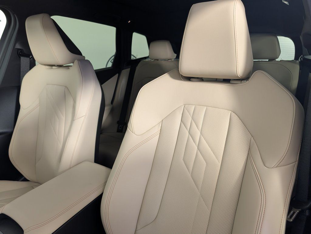 2026 BMW X3 30 xDrive Image 16 of 58