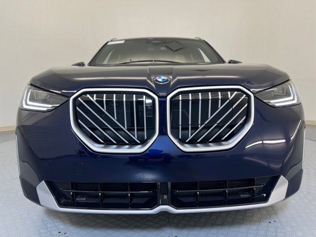2026 BMW X3 30 xDrive Image 2 of 34