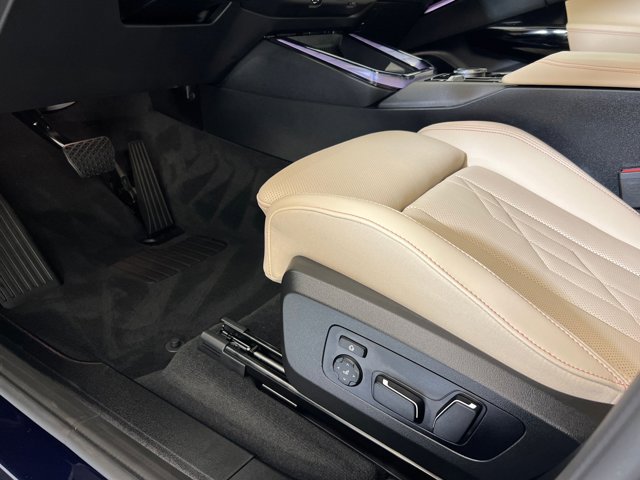 2026 BMW X3 30 xDrive Image 31 of 34