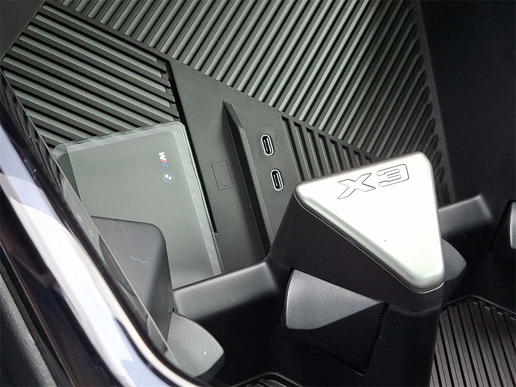 2026 BMW X3 30 xDrive Image 13 of 16