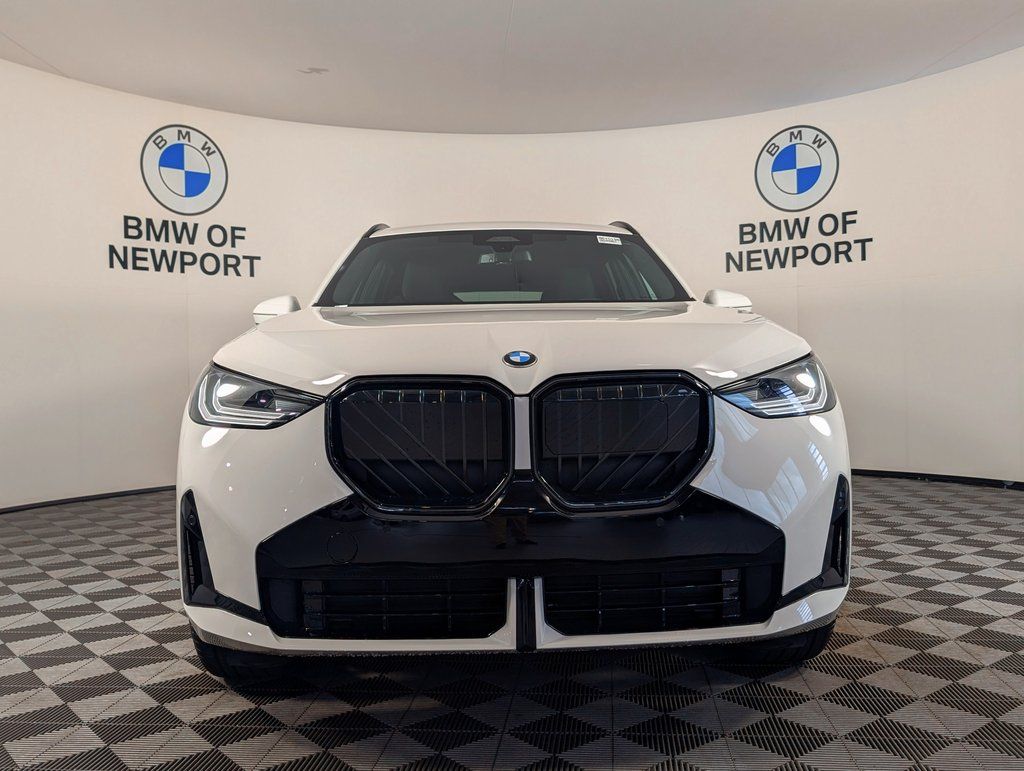 2026 BMW X3 30 xDrive Image 2 of 58