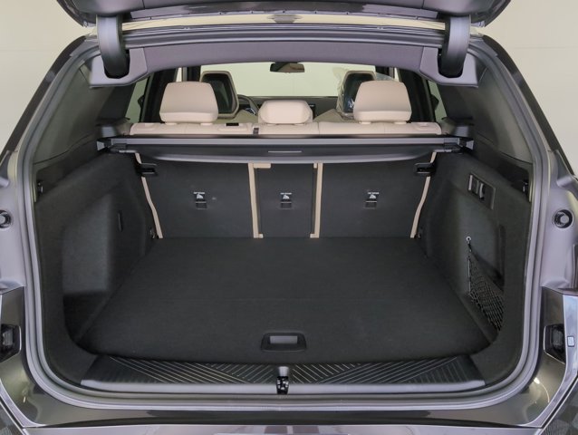 2026 BMW X3 30 xDrive Image 9 of 31