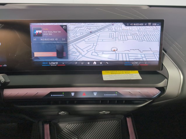 2026 BMW X3 30 xDrive Image 18 of 31