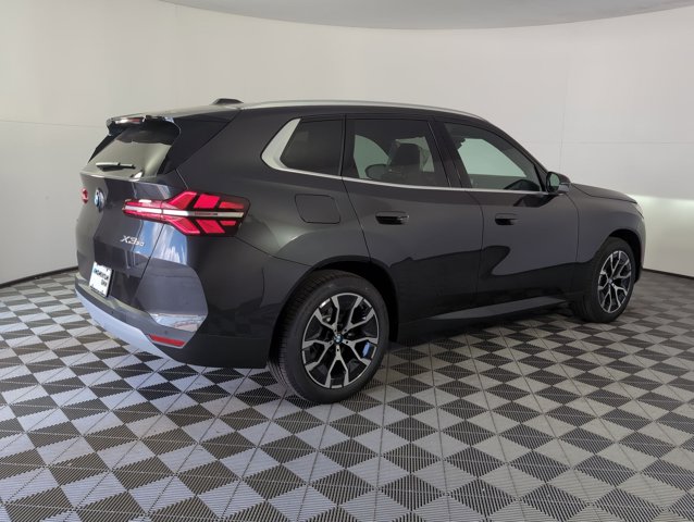 2026 BMW X3 30 xDrive Image 4 of 31