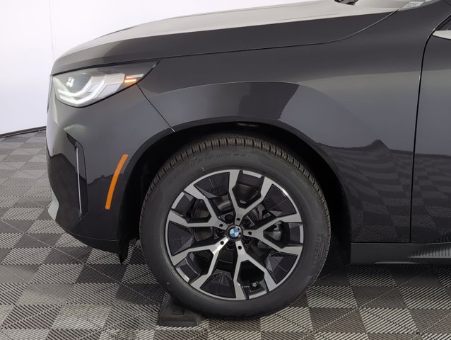 2026 BMW X3 30 xDrive Image 8 of 31