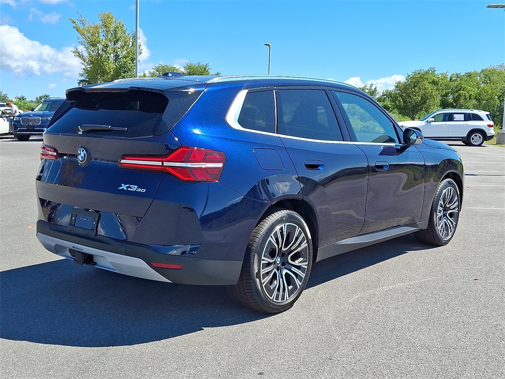 2026 BMW X3 30 xDrive Image 3 of 17