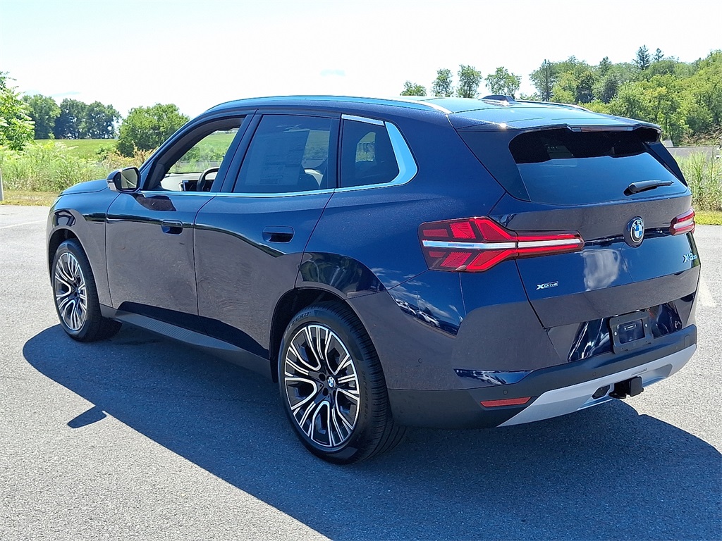 2026 BMW X3 30 xDrive Image 4 of 17