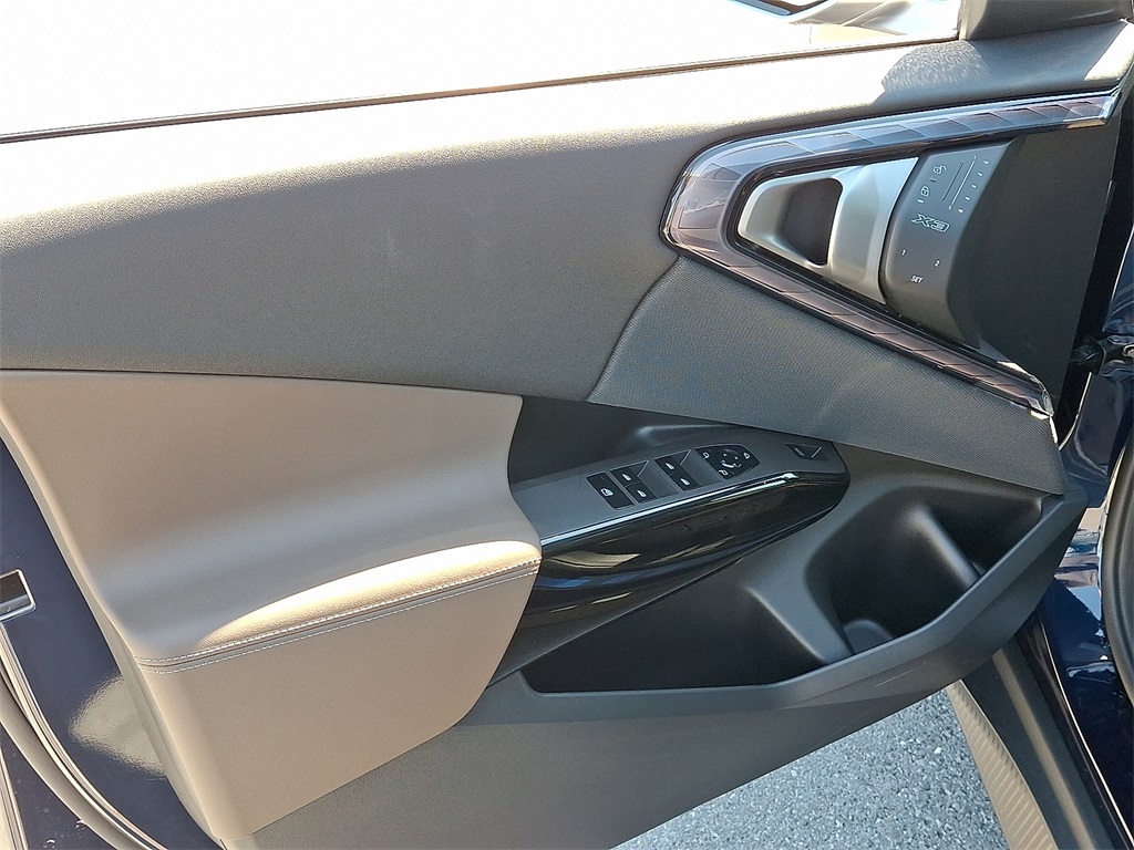 2026 BMW X3 30 xDrive Image 12 of 17