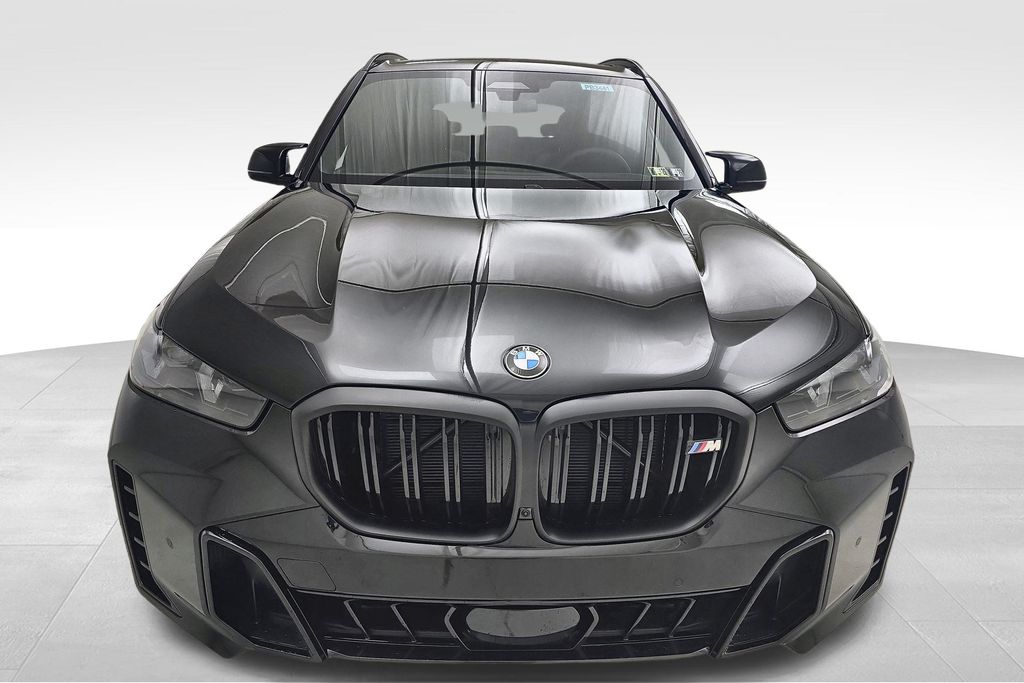 Vehicle image 3 of 32