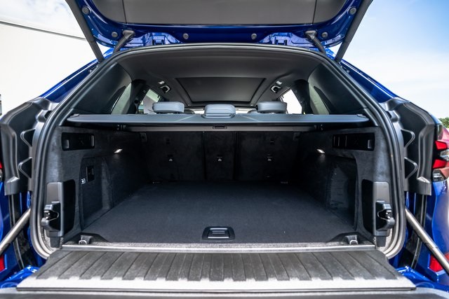 Vehicle image 11 of 37