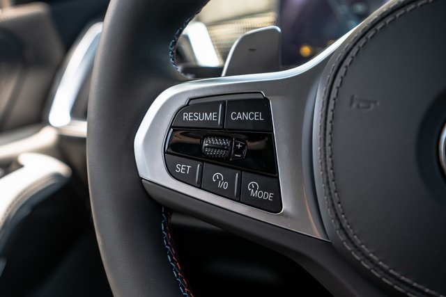 Vehicle image 29 of 37