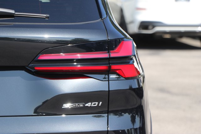 Vehicle image 12 of 38