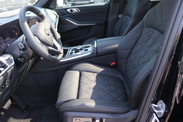 Vehicle image 14 of 38