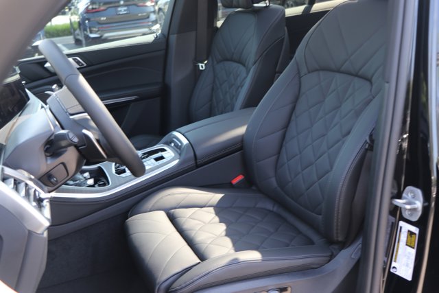 Vehicle image 15 of 38