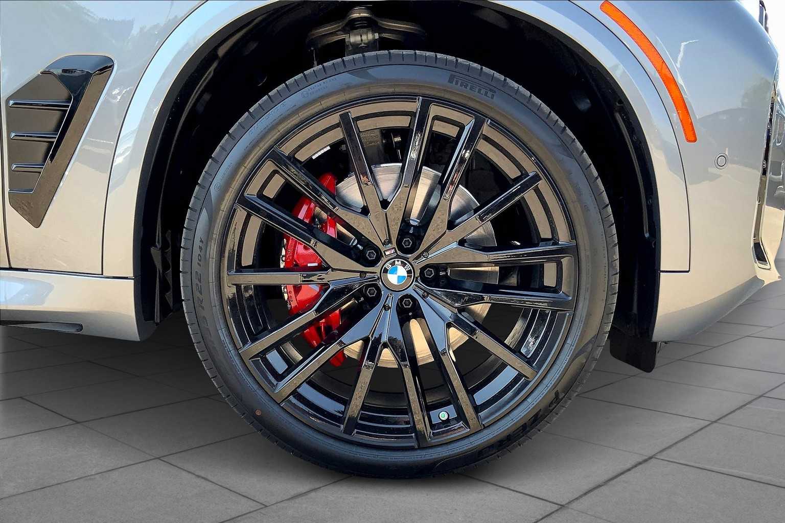 Vehicle image 12 of 20