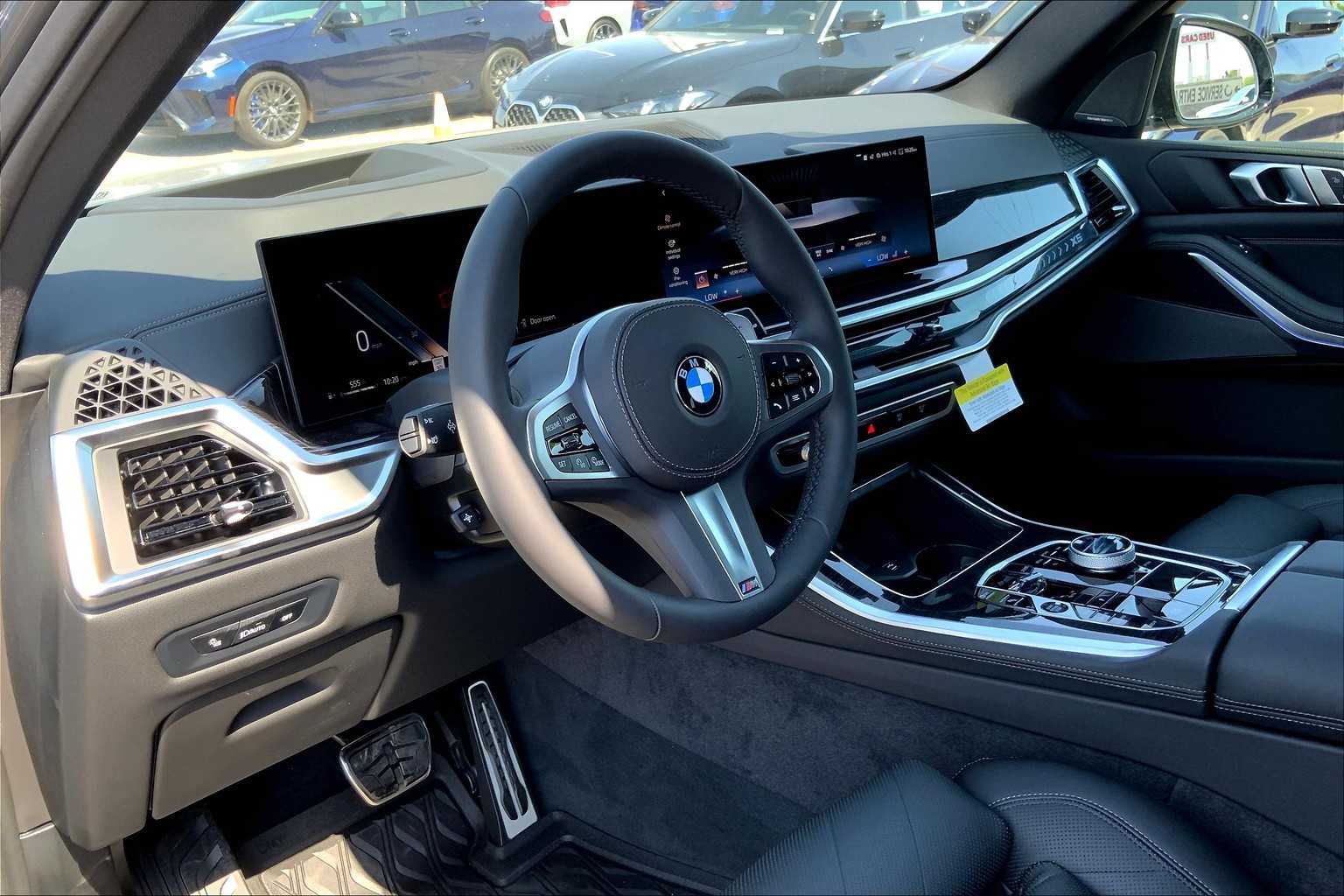 Vehicle image 9 of 20