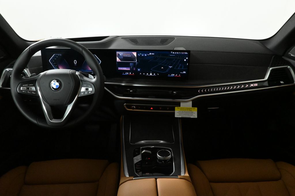 Vehicle image 19 of 44