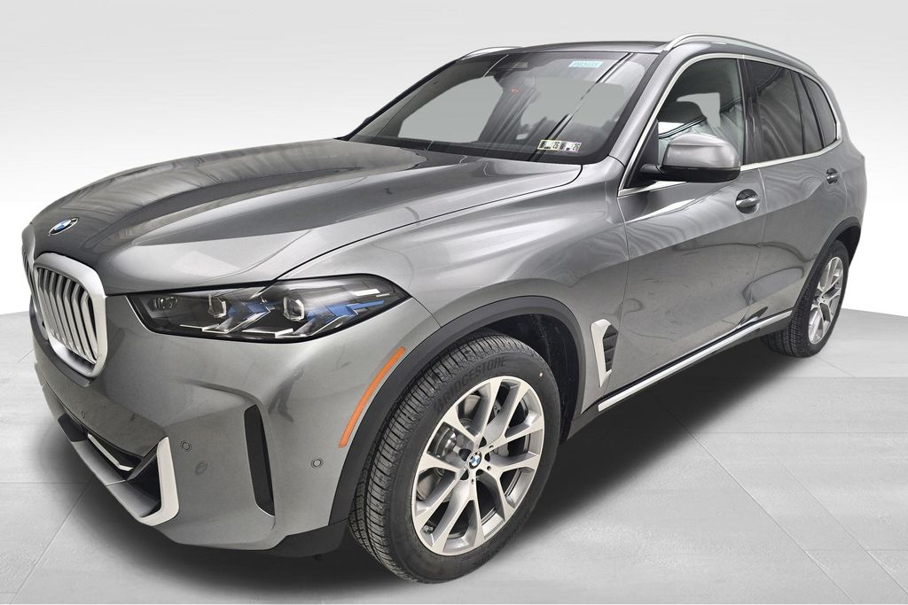 Vehicle image 2 of 31