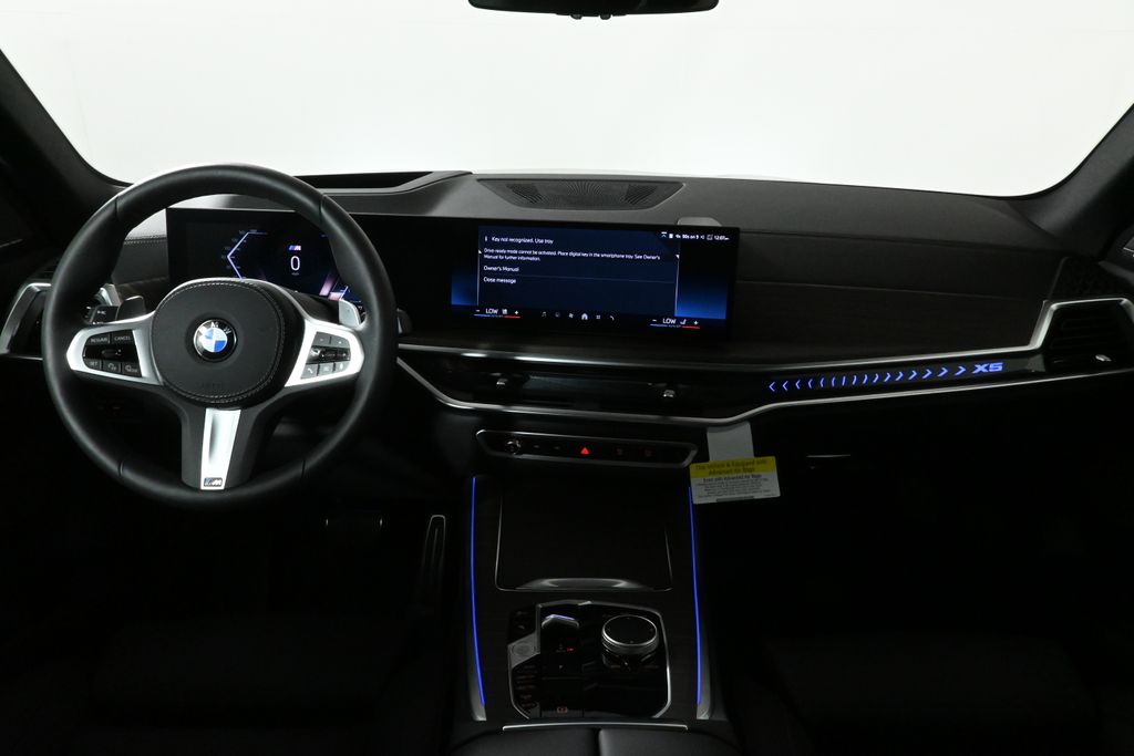 Vehicle image 18 of 41