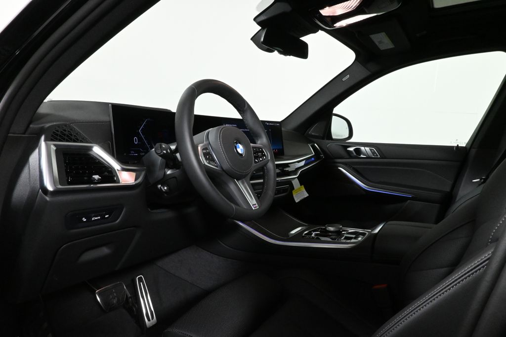 Vehicle image 19 of 41