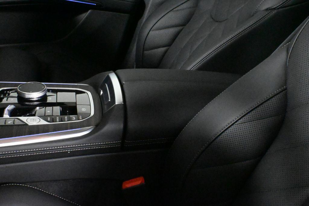 Vehicle image 40 of 41