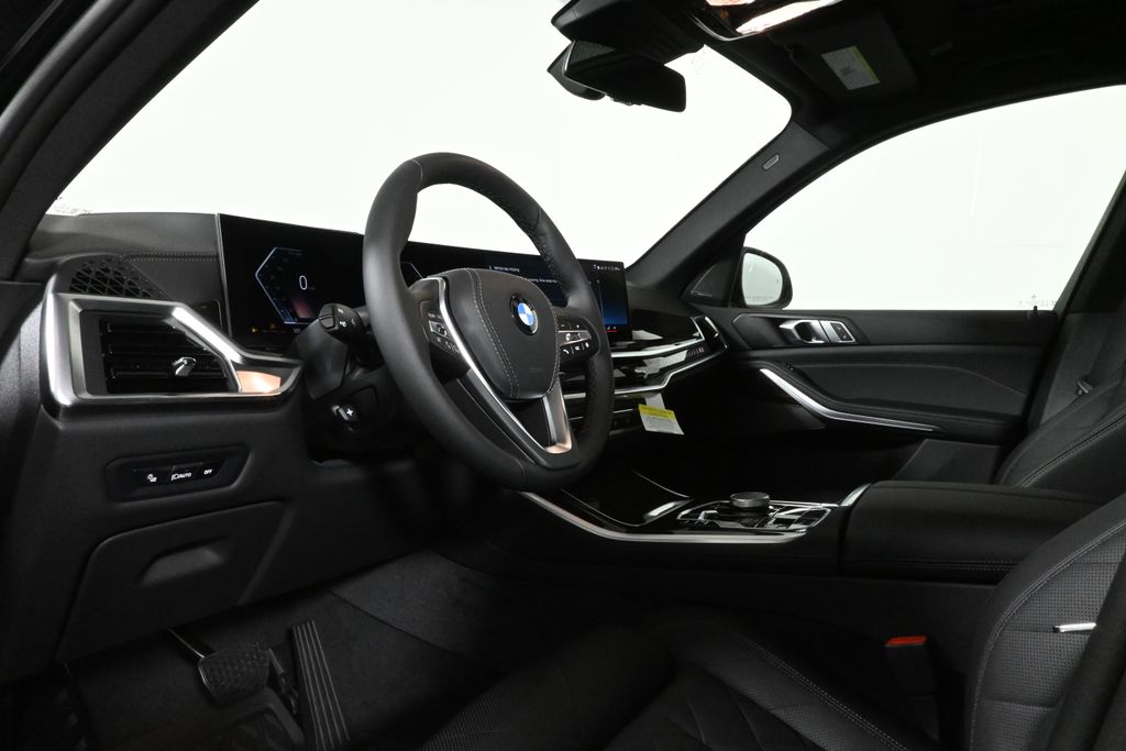 Vehicle image 20 of 42