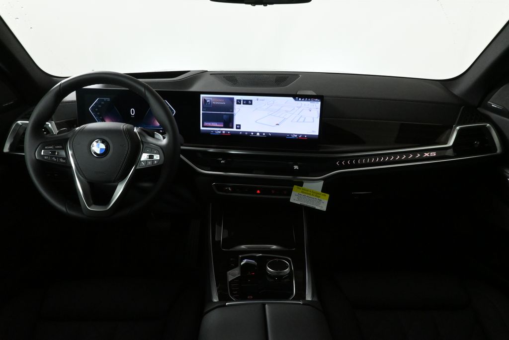Vehicle image 19 of 42