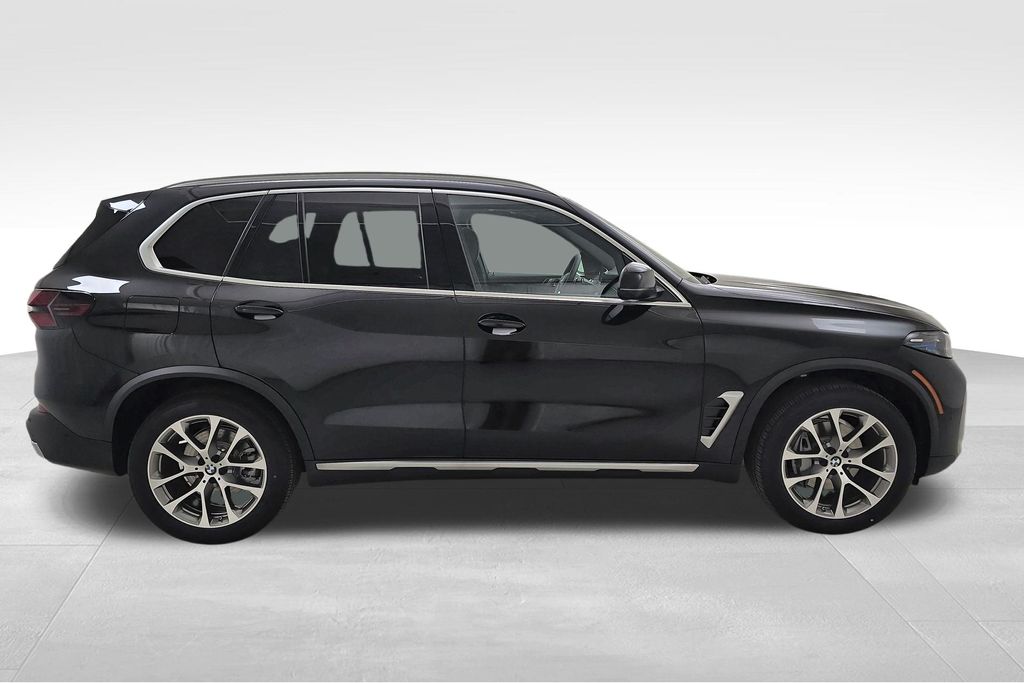 Vehicle image 5 of 31