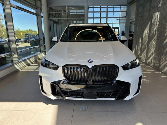 2026 BMW X5 xDrive40i Image 2 of 15