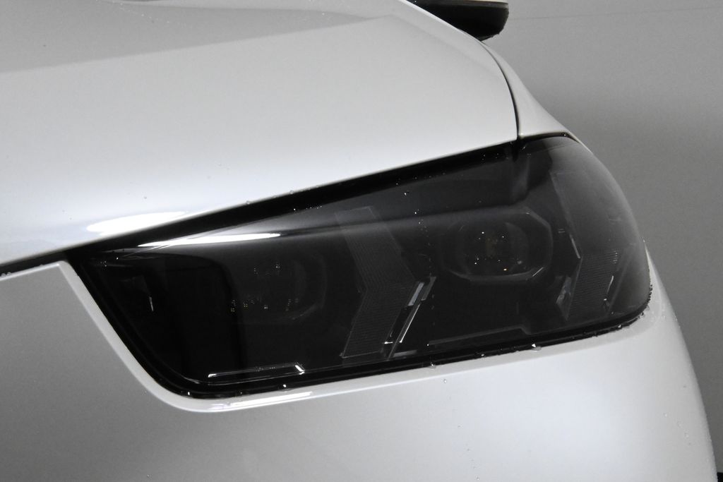 Vehicle image 29 of 45