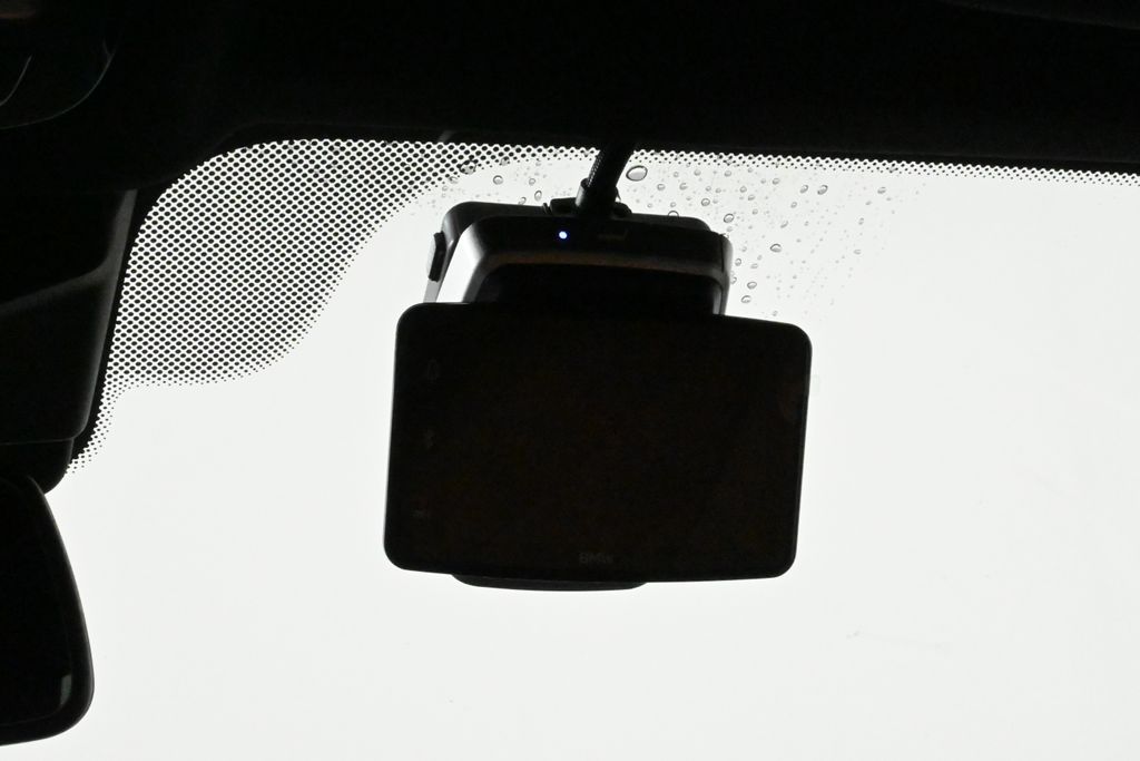 Vehicle image 30 of 45