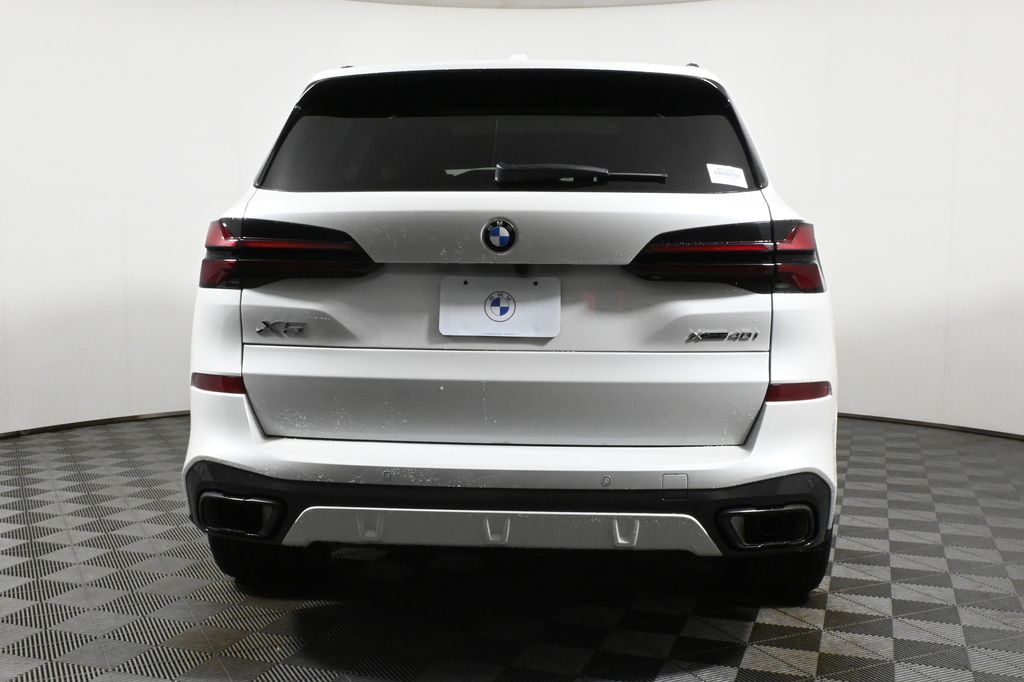 Vehicle image 7 of 45