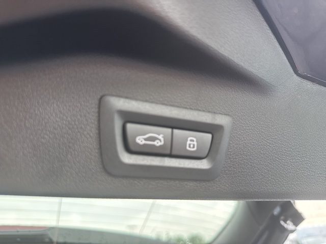 2026 BMW X5 xDrive40i Image 32 of 44