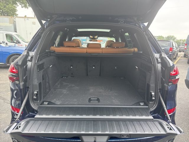 2026 BMW X5 xDrive40i Image 7 of 44