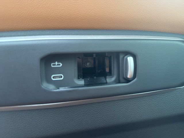 2026 BMW X5 xDrive40i Image 44 of 44