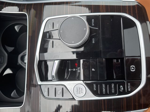 2026 BMW X5 xDrive40i Image 39 of 44